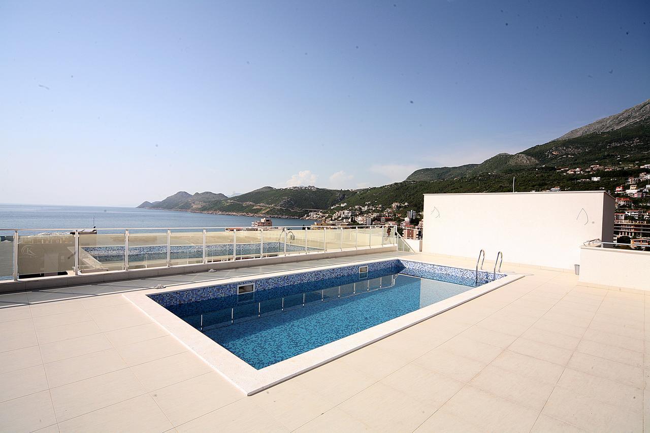 Sea Star Apartment Dobra Voda Εξωτερικό φωτογραφία