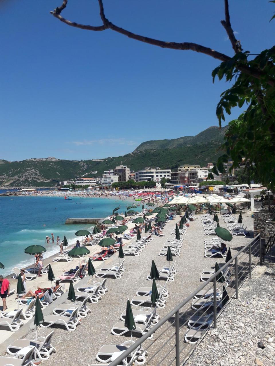 Sea Star Apartment Dobra Voda Εξωτερικό φωτογραφία